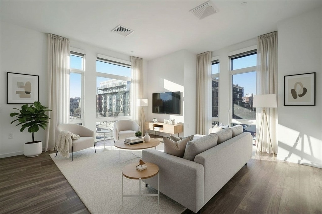 Foto principal - 857 Beacon St