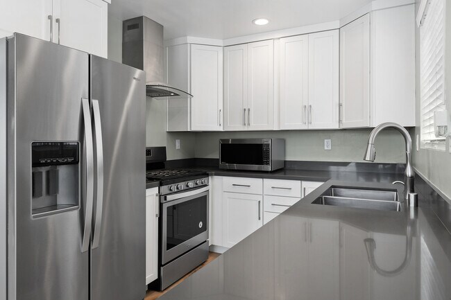 Upgraded Appliances - 130 Avenida Algodon
