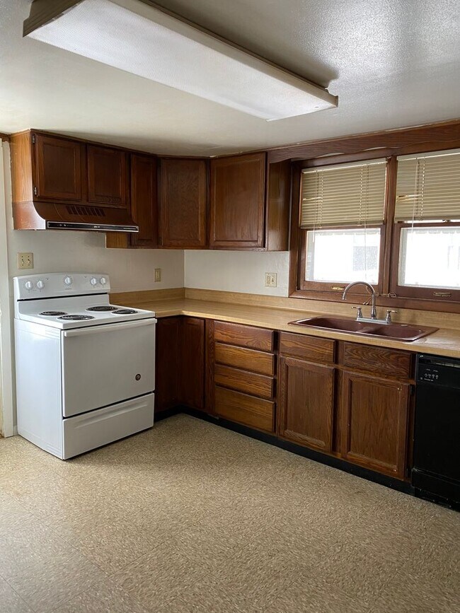 Foto del edificio - 1804 Cranston Rd