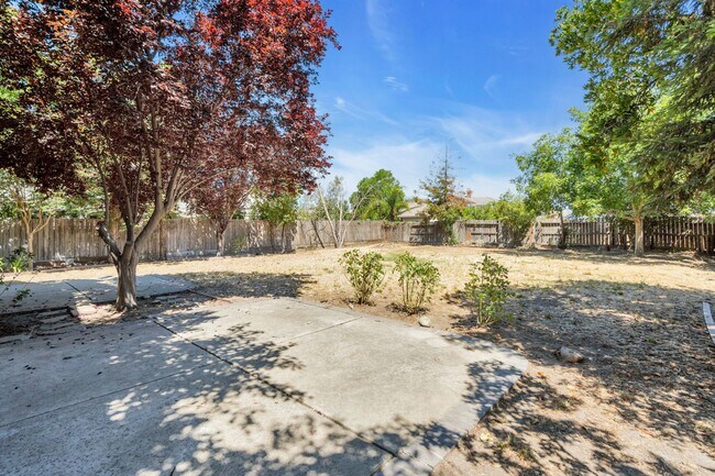 Building Photo - 8551 Summer Crest Ct