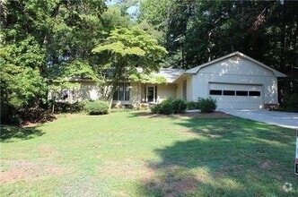 Building Photo - 3526 Clubland Dr