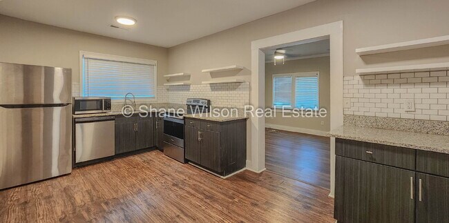 Foto del edificio - Cute little 2 BR / 1 BA up for lease!