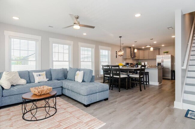 Foto del edificio - 1416 Bonito Ln