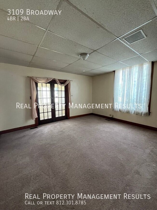 Foto del edificio - 4 Bedroom, 2 Bath House West Side near USI