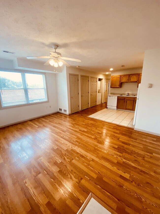 Foto del edificio - 1486 Clover Ave
