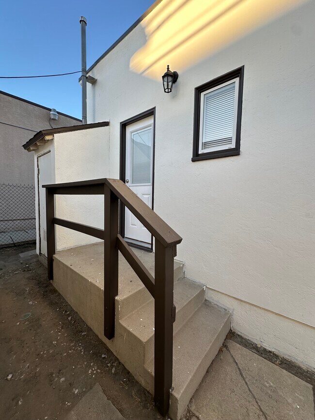 Foto del edificio - 1535 Freeman Ave