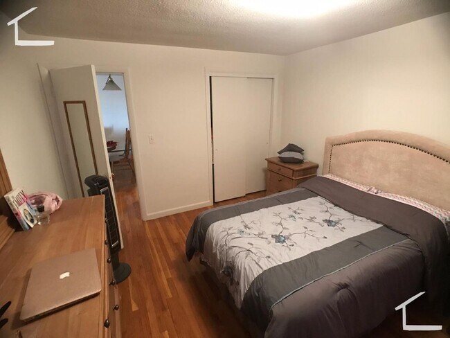 Foto del edificio - Check Youtube Video!  XL JP 1-Bed w AC, Fi...