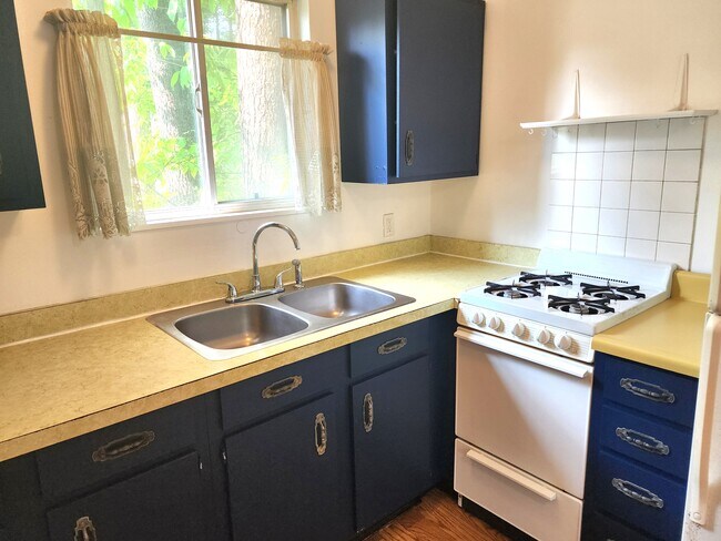 Foto del edificio - 3884 N West River Rd