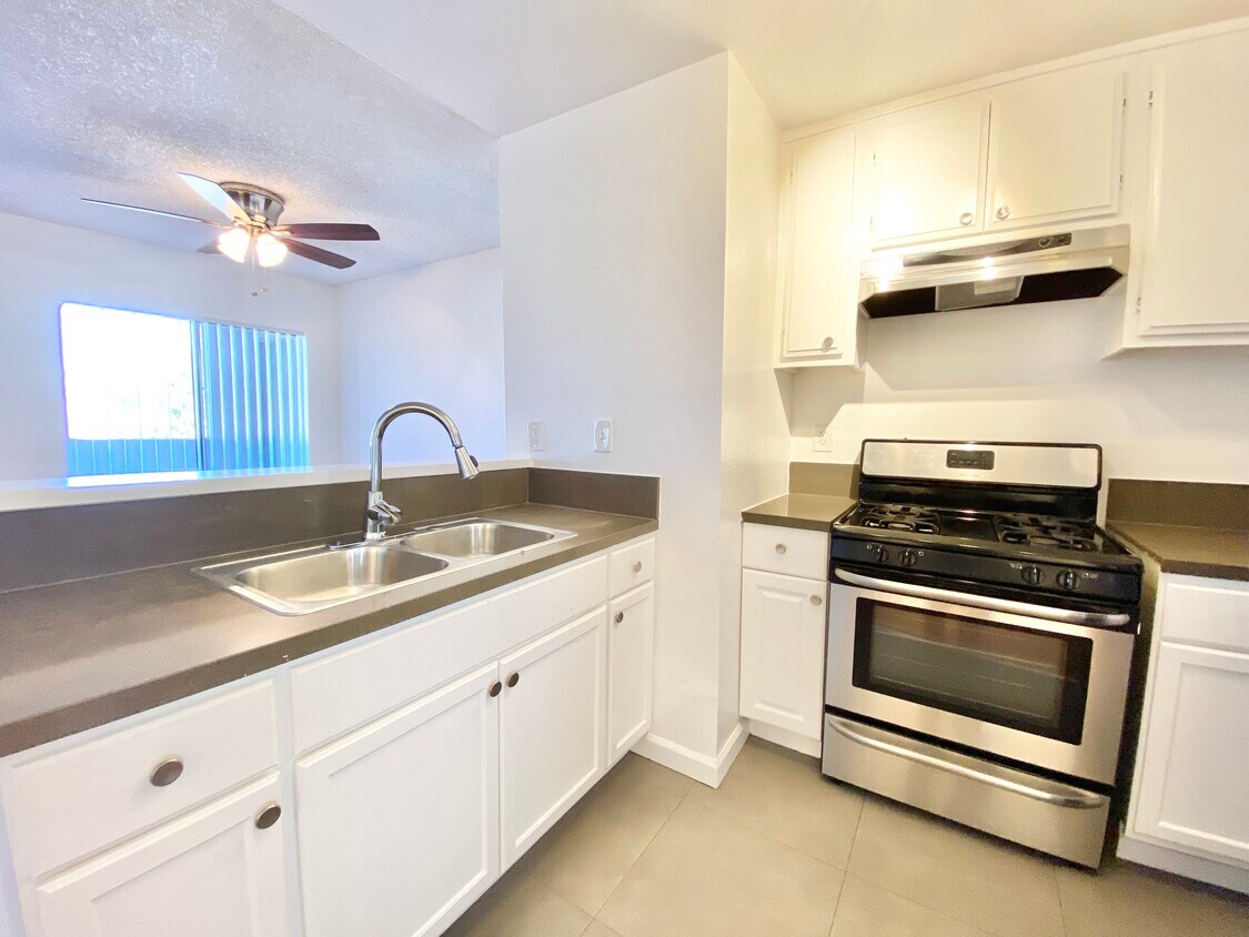 Foto principal - 5011 Monte Vista St