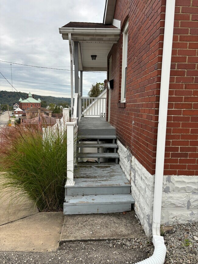 Foto del edificio - 912 Highland Ave