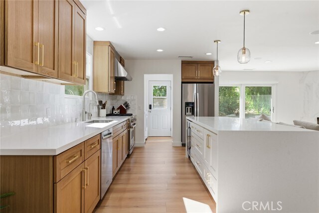 Building Photo - 24258 Highlander Rd