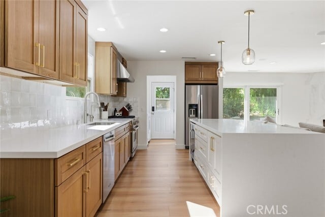 Foto del edificio - 24258 Highlander Rd