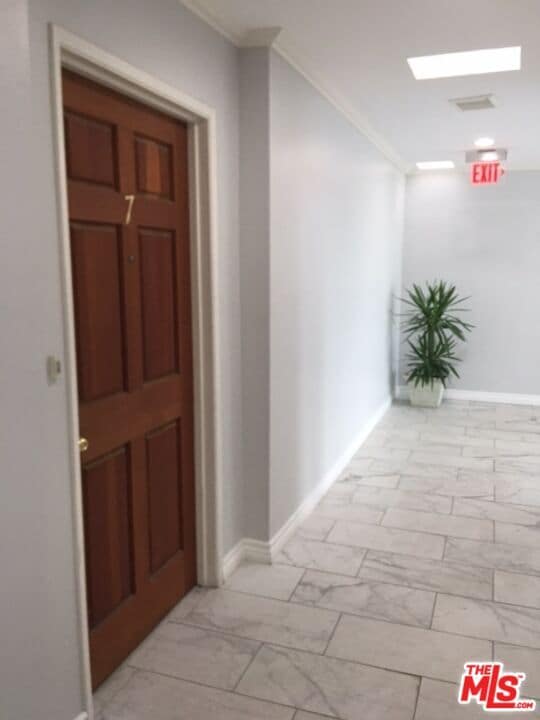 Foto del edificio - 12205 Gorham Ave