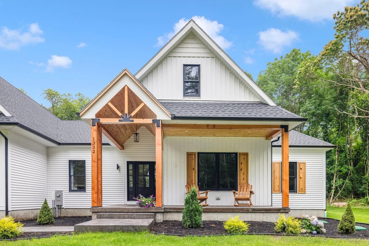 Foto principal - 1332 S Rd