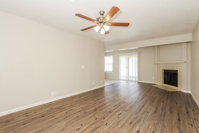 Building Photo - 23837 N 40th Dr