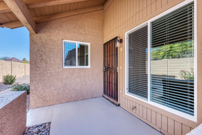 Foto del edificio - 520 W Tonopah Dr