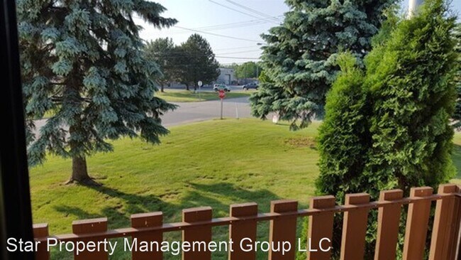 Foto del edificio - 512 E Bronson Rd