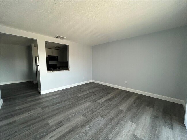 Foto del edificio - 728 Beverage Hill Ave