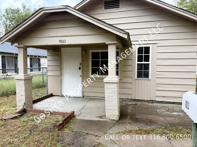 Building Photo - 1023 S Millwood-