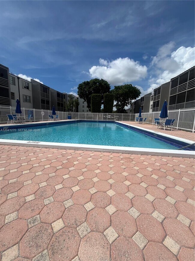 Foto del edificio - 14170 SW 84th St