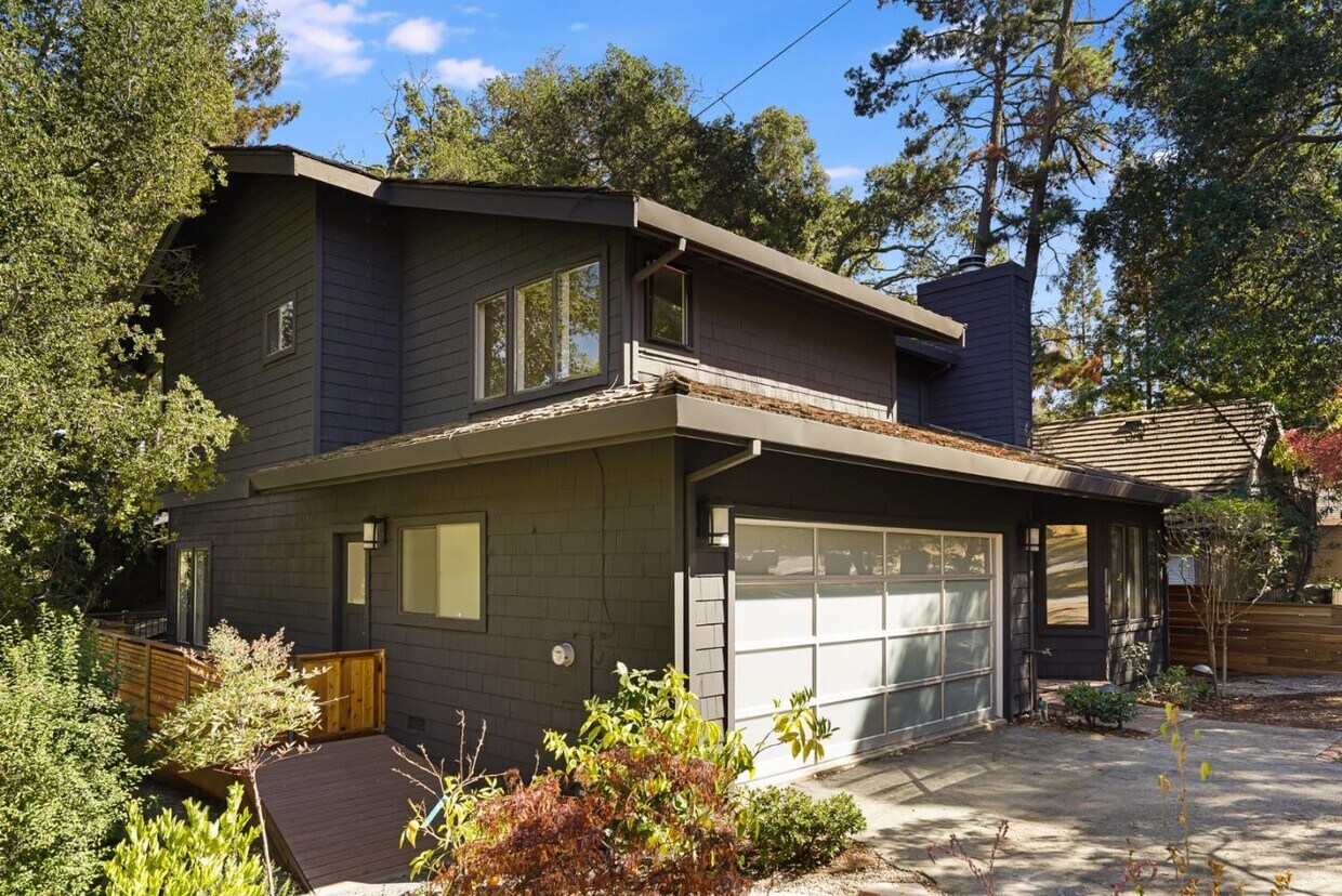 Foto principal - 2499 Alpine Rd
