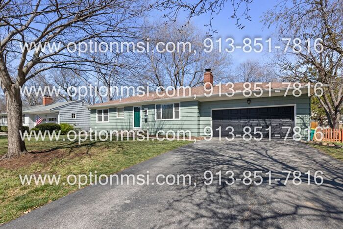 Primary Photo - Exceptionally well-kept ranch in a prime l...