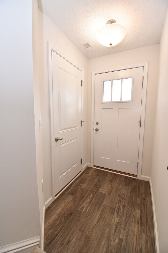 Building Photo - 772 Buckeye Dr
