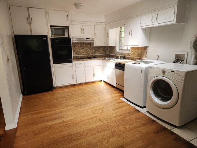 Foto del edificio - 322 Nelms Ave NE