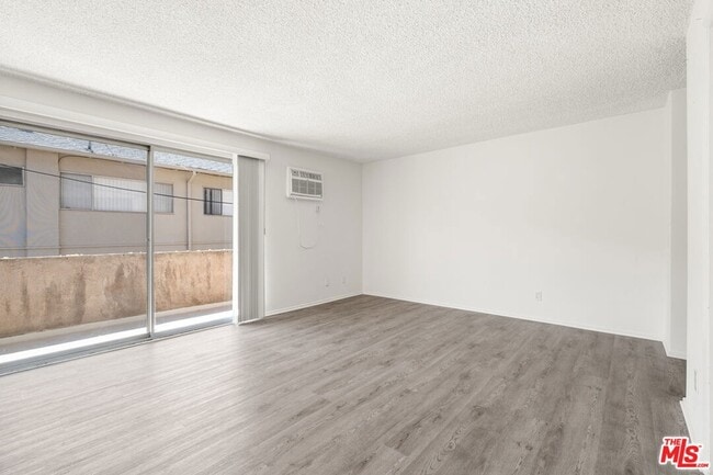 Building Photo - 1457 Butler Ave