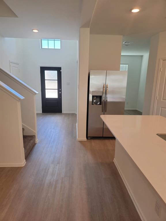 Building Photo - 24063 Hawthorn Lakes Dr