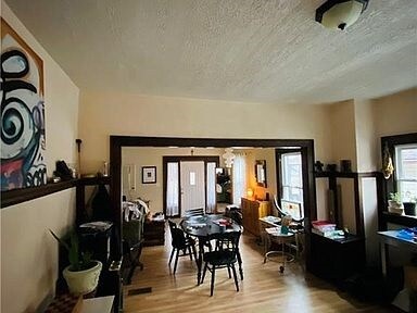 Building Photo - 1348 N Gale St