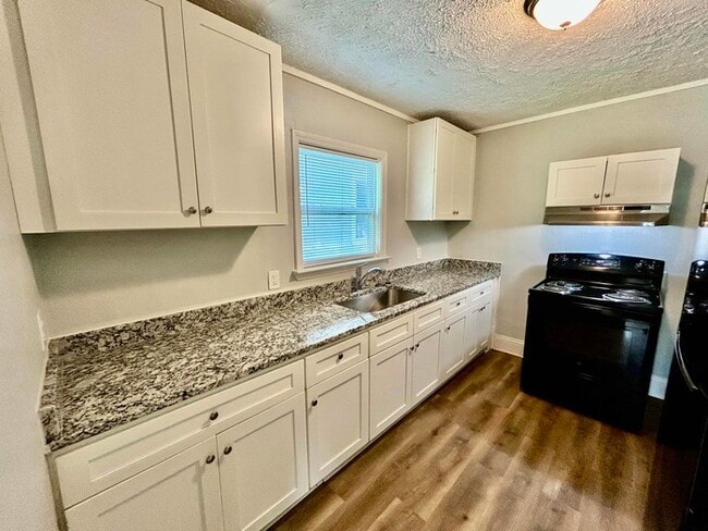 Photo - 29 Chappell Rd NW House