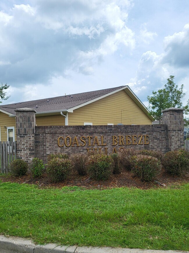 Coastal Breeze Villas 14001 Three Rivers Rd Gulfport, MS