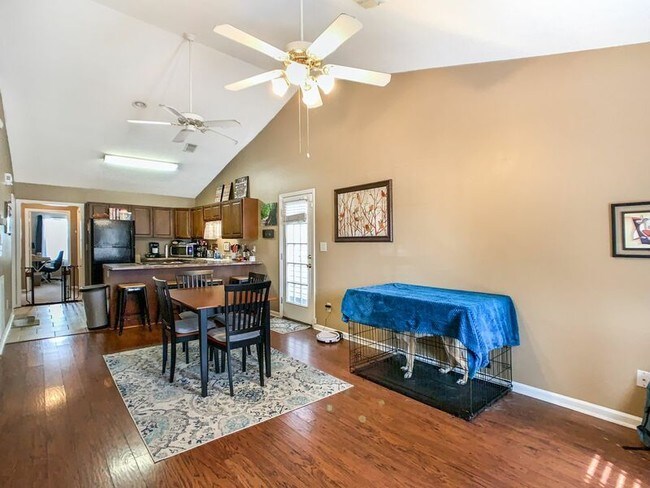 Building Photo - 1376 Southern Gardens Dr