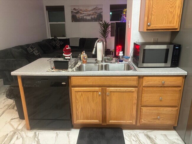 Foto del edificio - 7331 Carrot Ridge St