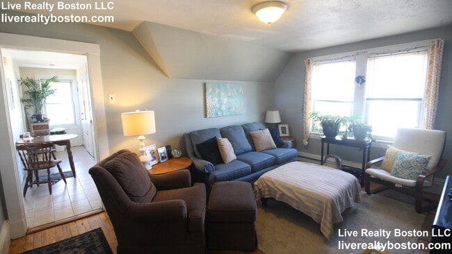 Building Photo - 30 Antwerp St