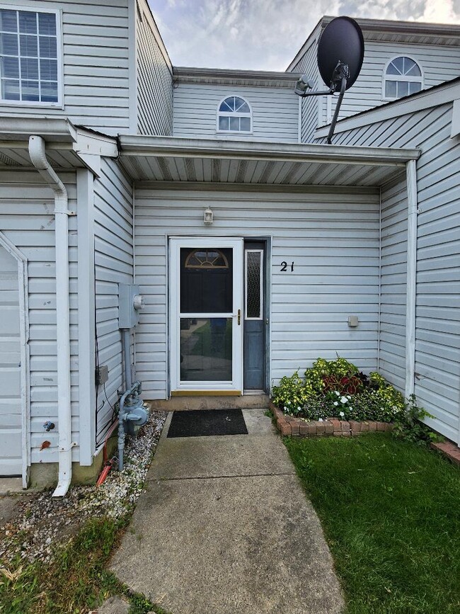 Building Photo - 21 Caraway Ct