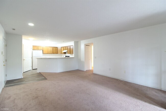Foto del edificio - 2 br, 2 bath Condo - 1575 Oakfield Dr