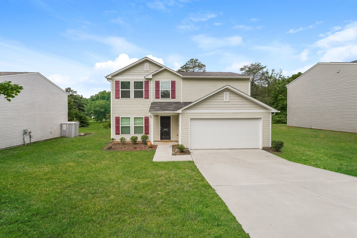 4342 ShadiGreen Ln, WinstonSalem, NC House Rental in Pfafftown, NC