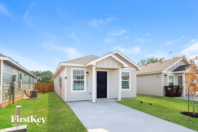 Building Photo - 8323 Piedra Medina