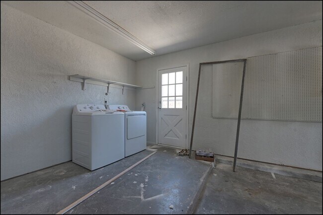 Foto del edificio - Coming Soon!