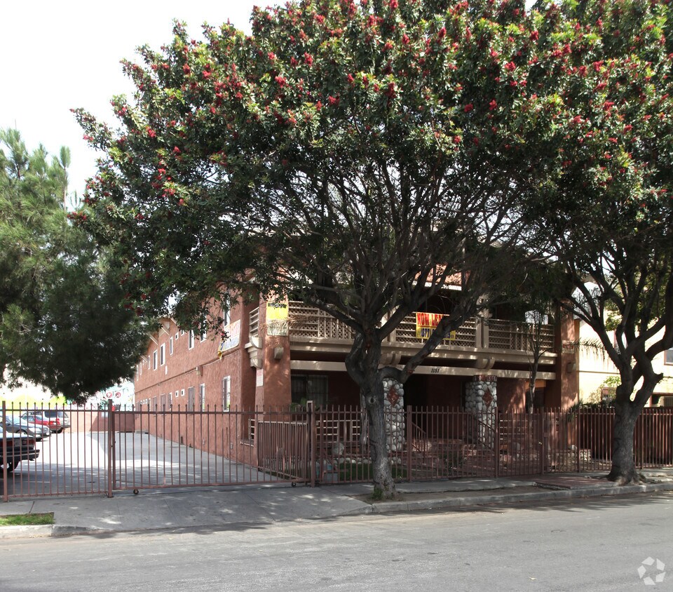 Primary Photo - 1151 E 20th St