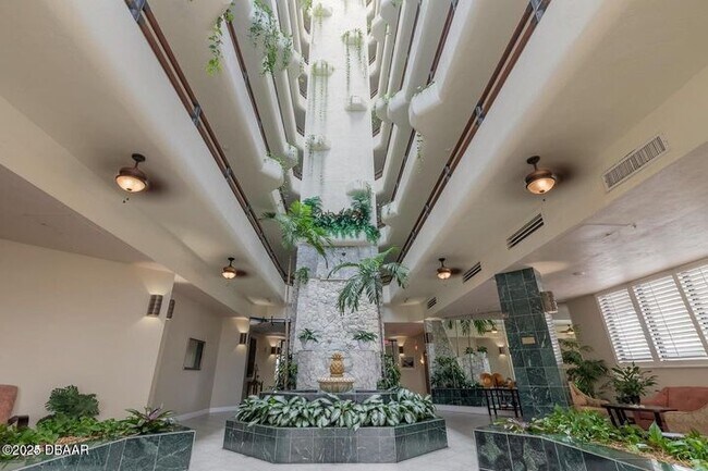 Foto del edificio - 3013 S Atlantic Ave