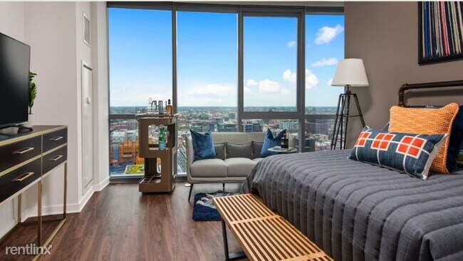 Foto del edificio - 3 br, 3 bath Apartment - 655 W Madison St