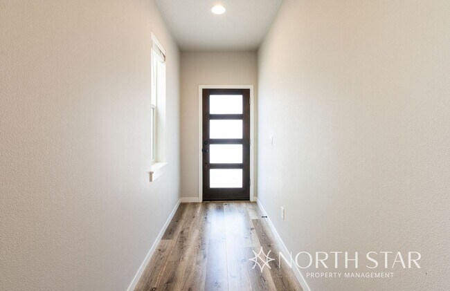 Foto del edificio - Modern Farmhouse in Happy Valley