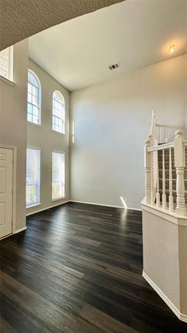 Foto del edificio - 12408 Hawk Creek Dr