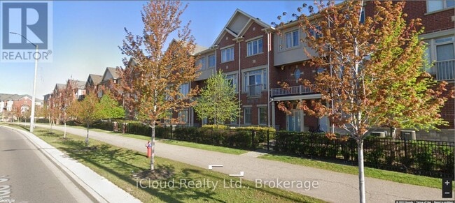 Building Photo - 3215 Thomas St