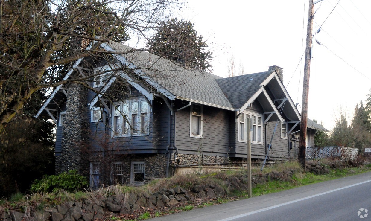 Building Photo - 13041 E Marginal Way S