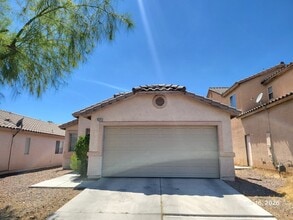 Building Photo - 4523 Sparwood Dr