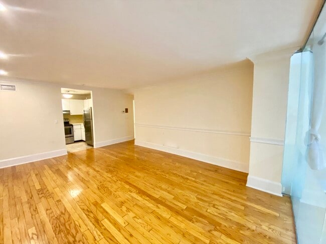 Foto del edificio - 280 Commonwealth Ave